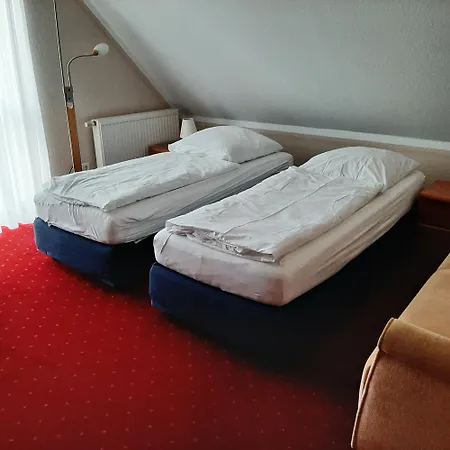 Messeapartment, Messezimmer Δωμάτια σε οικογενειακή κατοικία *