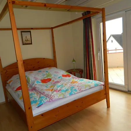 Δωμάτια σε οικογενειακή κατοικία Messeapartment, Messezimmer