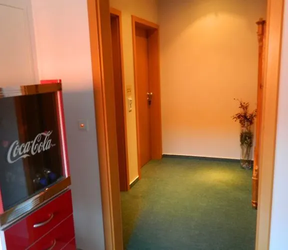 Alloggio in famiglia Messeapartment, Messezimmer *